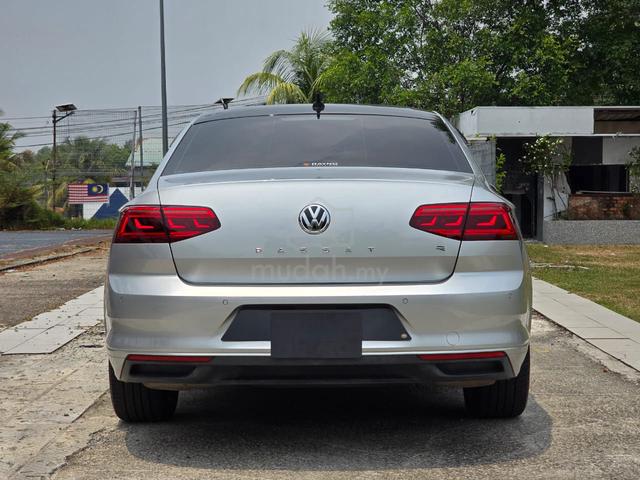 2022 Volkswagen PASSAT 2.0 TSI ELEGANCE - 2