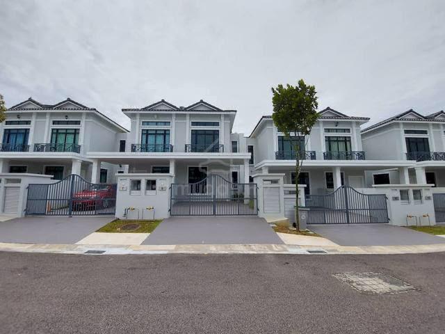 Eco Tropics / Millsgate / Double Storey Terrace / 20x70 / Freehold 1