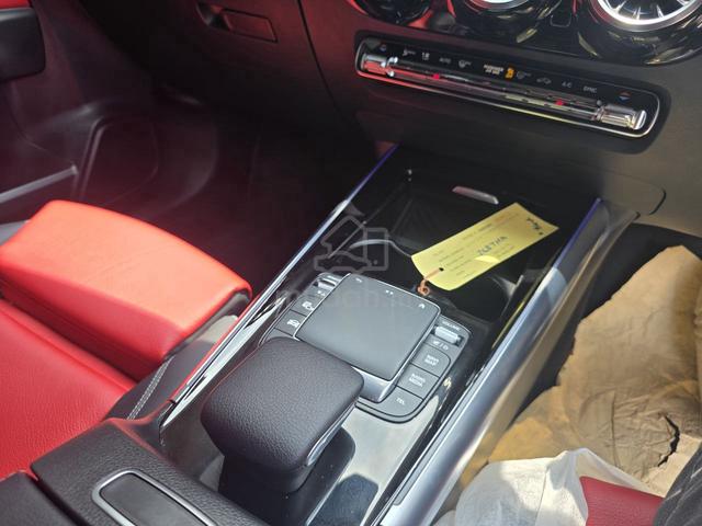 PERFECT Mercedes Benz GLA180 AMG PROOF LEATHER - 5