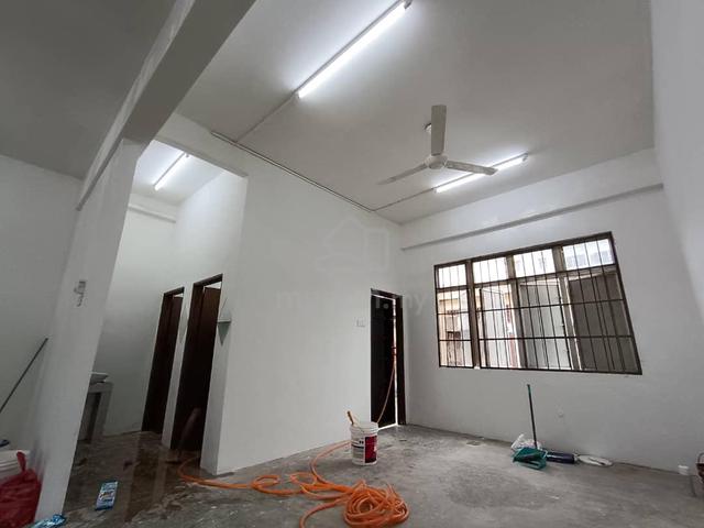 Ground floor shop for rent at Taman Perling 3
