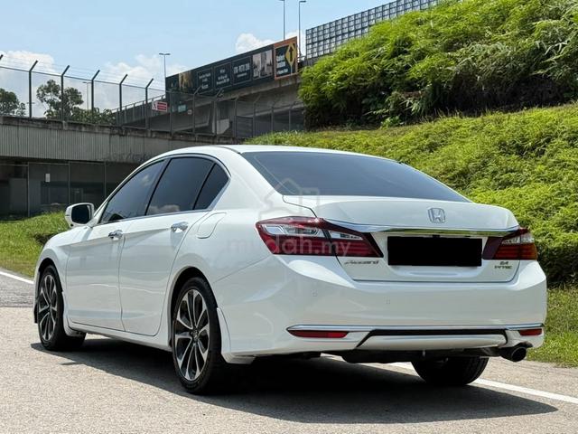 Honda ACCORD 2.4 FACELIFT KEYLESS P/START WARRANTY - 2