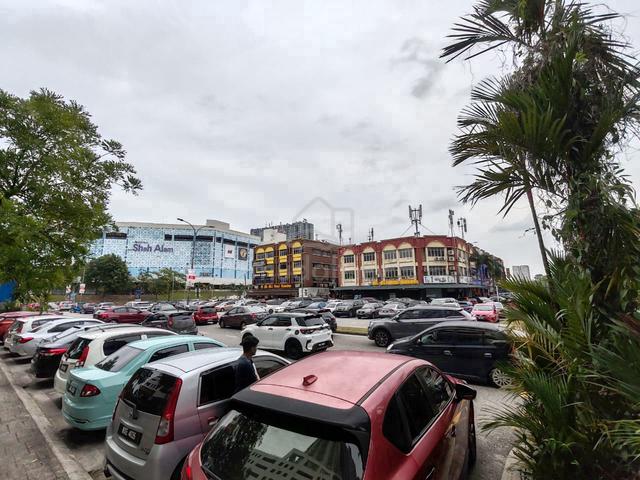 Hot! Shah Alam Seksyen 13 main road shop beside Msu Aeon Mall condos 1