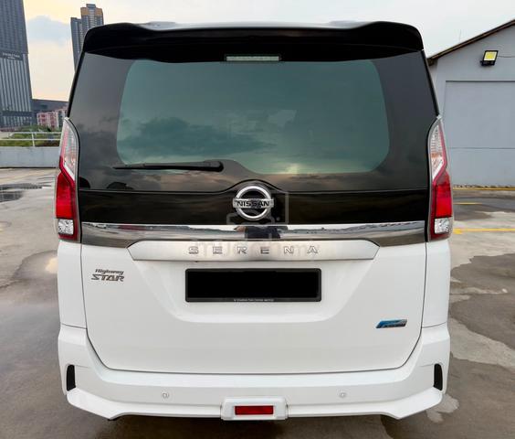 Nissan SERENA 2.0 HYBRID PREMIUM HIGHWAY - 5