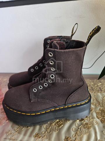 Carousel Image