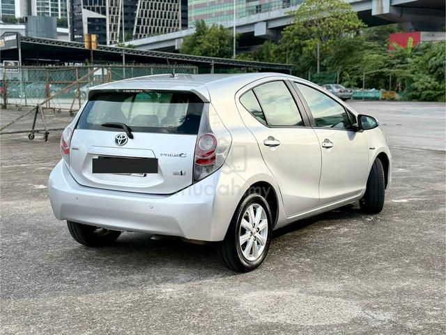 2013 Toyota PRIUS C 1.5 (HYBRID)(A) 80K KM F/S REC - 4