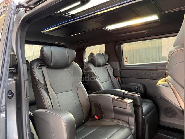 JBL/Black Interior/GR Toyota VELLFIRE 2.4 ZPREMIER - 3