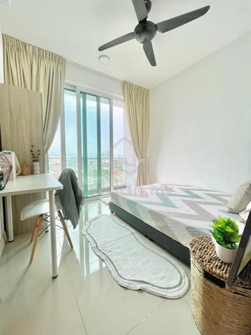 Female Balcony Room for rent in Sentul Point Suite include utilities 1