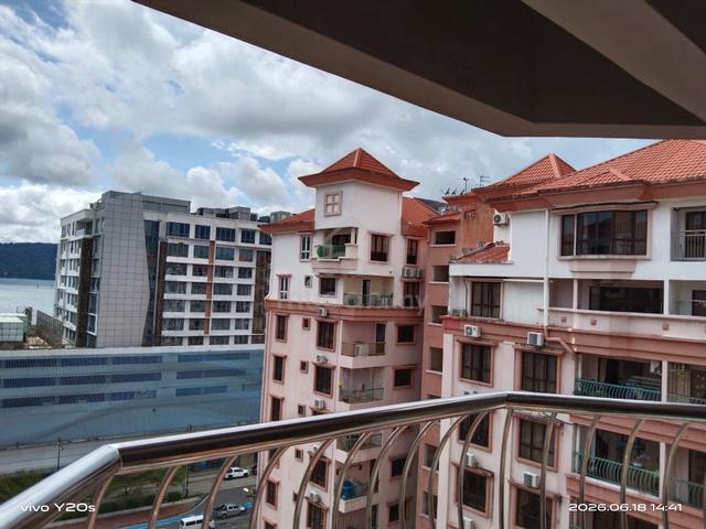 Marina Court 1