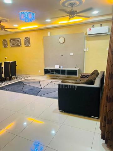 FULLY FURNISHED 2 Storey Terrace @ Semenyih Parklands, Semenyih 1