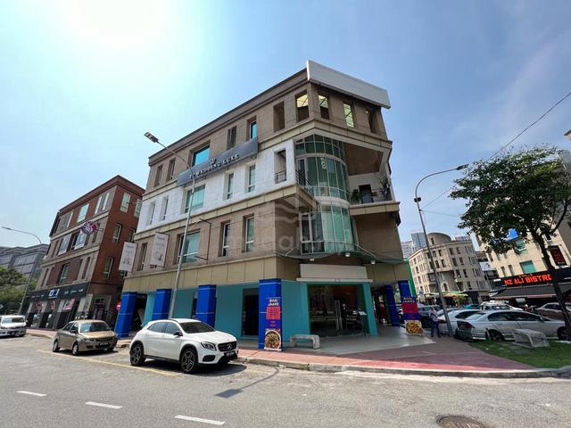 CORNER Unit STRATEGIC LOCATION 9828ft 4 Storey Shop Lot Kota Damansara 1