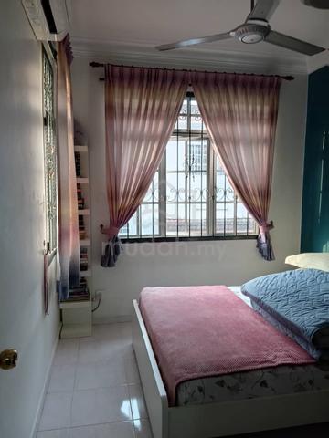 Freehold Bukit Indah double storey 1