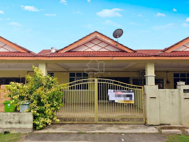 Fully tiles Rumah Cantik ๐ก Teres Setingkat di Alur Ladang, Beserah 1