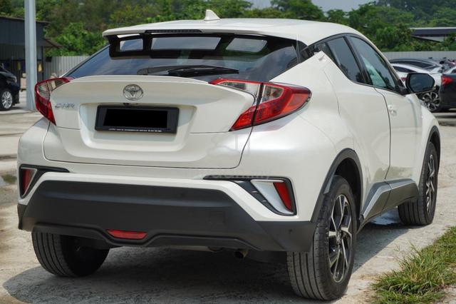WARRANTY⭐FSR⭐FULL LOAN⭐2019 Toyota C-HR 1.8 (A) - 4