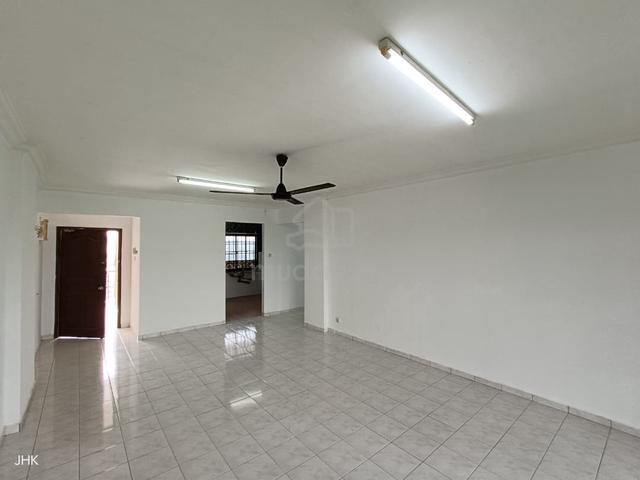 Seri Mutiara Apartments (Seri Alam) 1