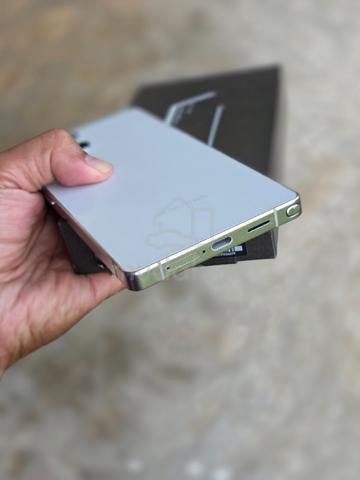 Carousel Image Selected