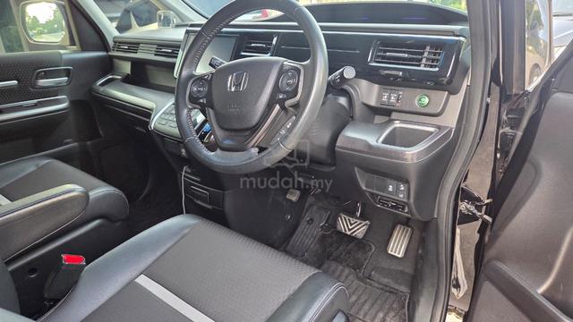 2017 Honda STEPWAGON 1.5 SPADA (A) - 3