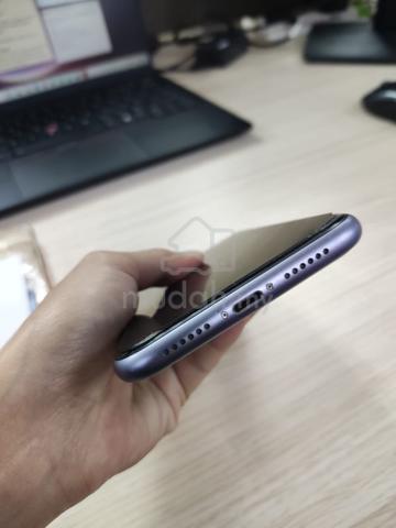 Apple iPhone 11 128 GB - photo 4 of 6