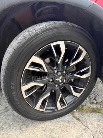 Mitsubishi Outlander 2.4 Mivec 170HP 7 Seater SUV - 2