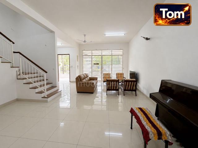 Aston Timur BM Centre For Rent|3 Storey Terrace | 6R6B Fully Furnished 1