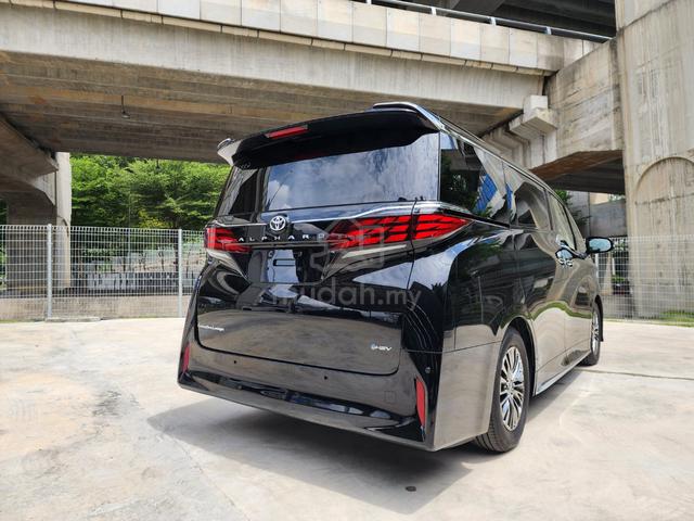 2024 Toyota ALPHARD 2.5 EXECUTIVE LOUNGE - 2