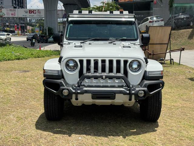 21 ALPINE BSM Jeep WRANGLER UNLIMITED SAHARA 2.0 T - 2