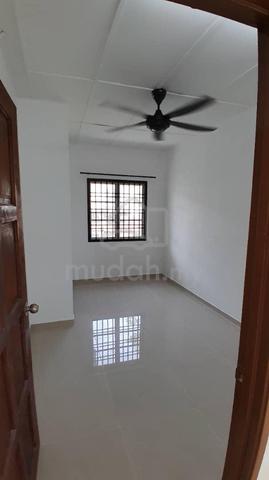 Double Storey Terrace House 1