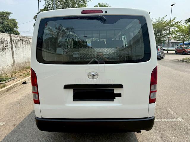2015 SEMI PANEL 73K KM FULL SEVIS Toyota HIACE 2.5 - 5