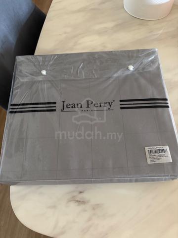 Carousel Image Selected