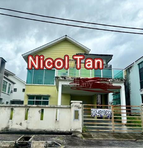 Gated house For sale .Double sty semi d @ Taman Cendana ,Juru 1