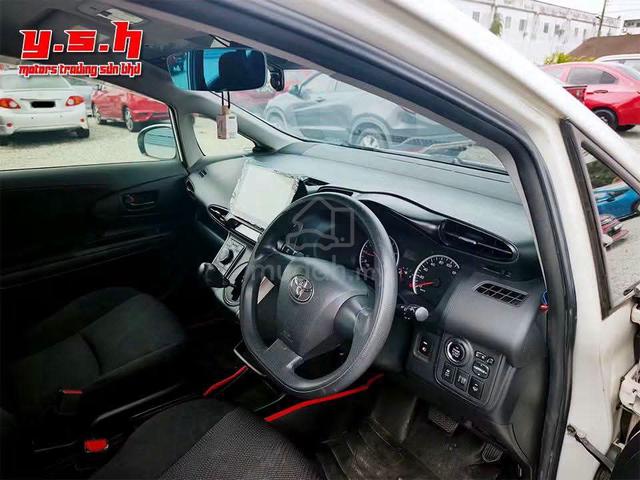 2013 Toyota WISH 1.8 G ZGE20G FACELIFT (A) - 5