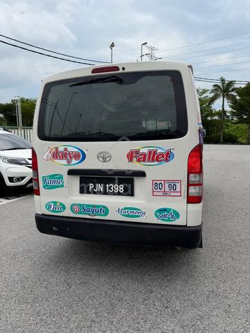 2010 Toyota HIACE 2.5 KDH202R FACELIFT (M) - 4