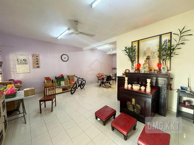 [End Lot] Bukit Tinggi 2 Vanessa 2sty 20*70sqft Nice unit for sale 1