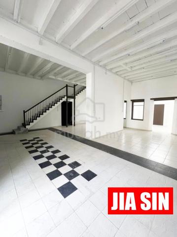2 Adjoining Double Storey Pre-War Terrace Houses for RENT @ Georgetown 1