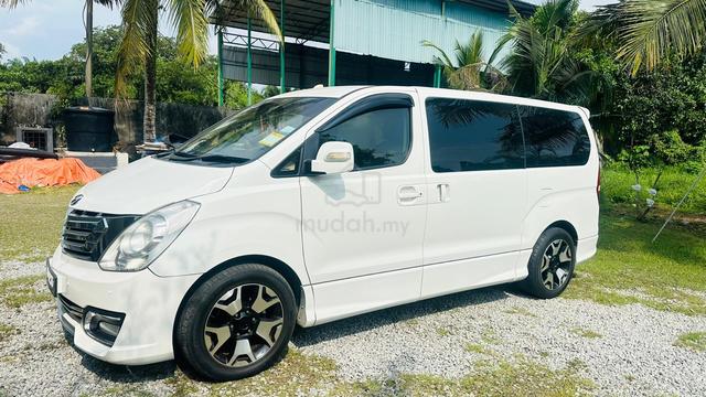 2009 Hyundai GRAND STAREX 2.5 ROYALE (A) - 4
