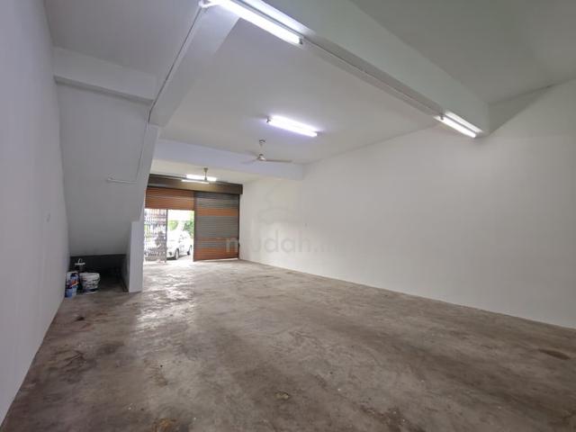 Taman Janggus 2-Storey Shoplot Ground Floor Unit Like New For Rent !! 1