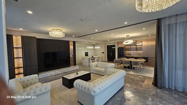 Four Seasons Place 1