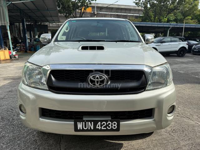 2010 Toyota HILUX 3.0 G DOUBLE CAB (A) - 3