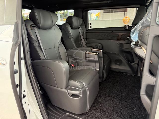 2025 Toyota ALPHARD 2.5 Z Grade 5A/10k km ONLY - 4