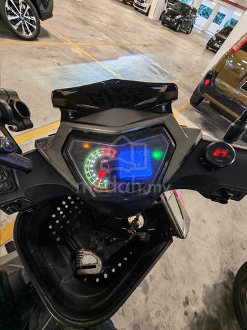 SYM VF3i 185 Pro 2021 - photo 4 of 5