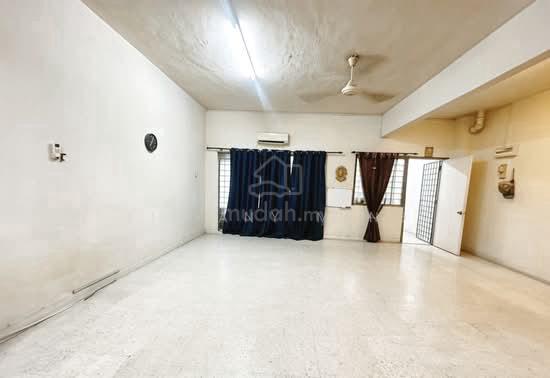 Cantik 2sty Spacious living hall Taman Desa Minang Batu Caves 1