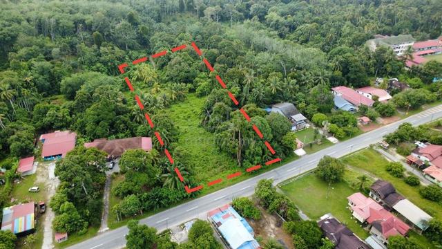 Tanah Tepi Jalan, Kg lempor Kuala Kangsar 1