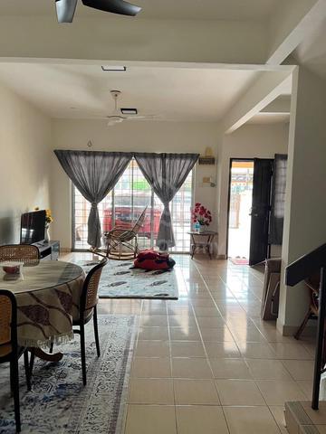 Single Bedroom (1 Person Female) 4