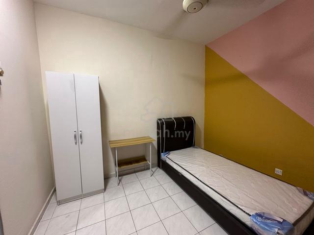Single Room for rent Mentari Court Bandar Sunway PyramidTaylor Monash 1