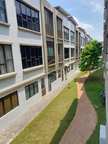 For Rent -   N’Dira Townhouse @ 16 Sierra, Puchong 🏡 1