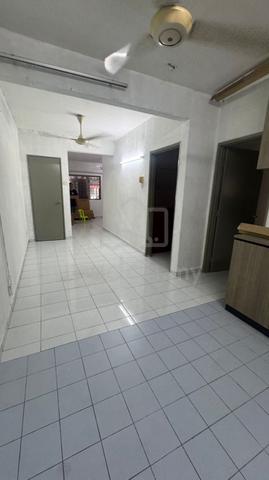 Townhouse ( Ground Floor ) For Sale Cash Back &1K Booking Deposit only 1