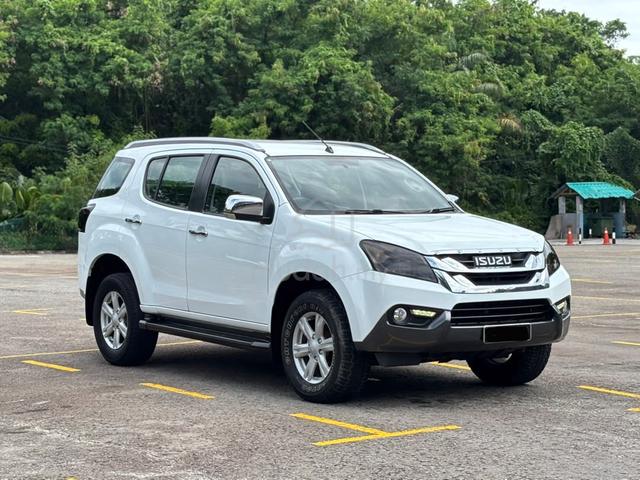 2015 Isuzu MU-X 2.5 4x4 (A) - 1