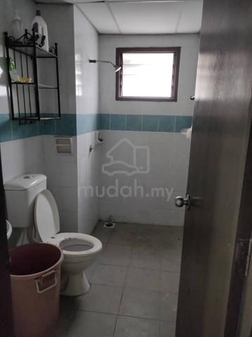 Indahria Apartment (Shah Alam) 1