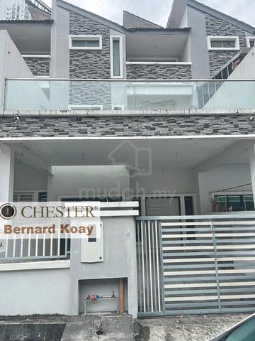 South homes 3 storey terrace Bayan Lepas freehold near airport 1