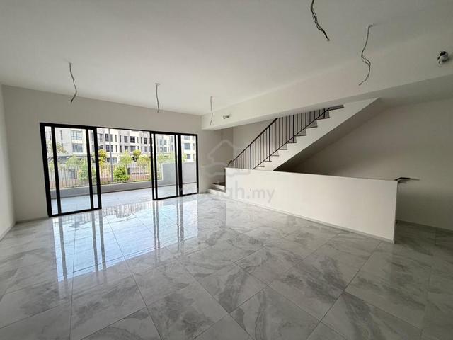 Jia, Hayat Villa, Jia Residences, Bukit Serdang, Brand new condition 1