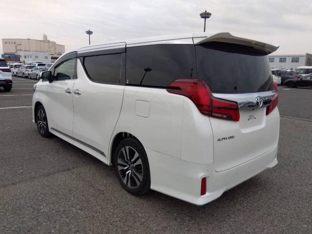 Toyota Alphard Sc 2022 - 5